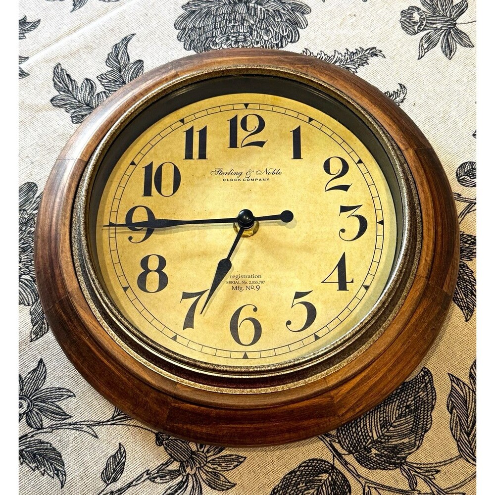Sterling & Noble Round Analog Quartz Wall Clock Arabic Numerals Wood Frame Mfg 9
